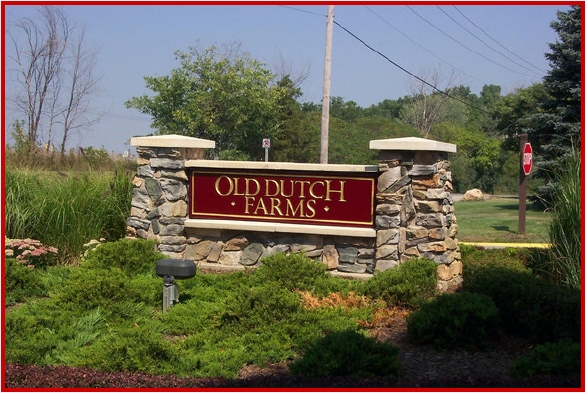 Old Dutch Farms in Novi, MI - Foto de edificio