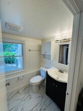 754 Slater St in Santa Rosa, CA - Building Photo - Building Photo