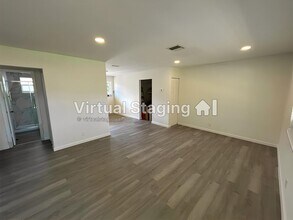 800 SW 30th St in Fort Lauderdale, FL - Building Photo - Building Photo