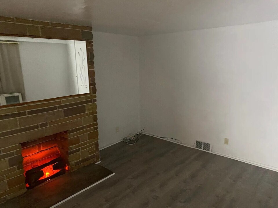 326 Hammond St in Pittsburgh, PA - Foto de edificio