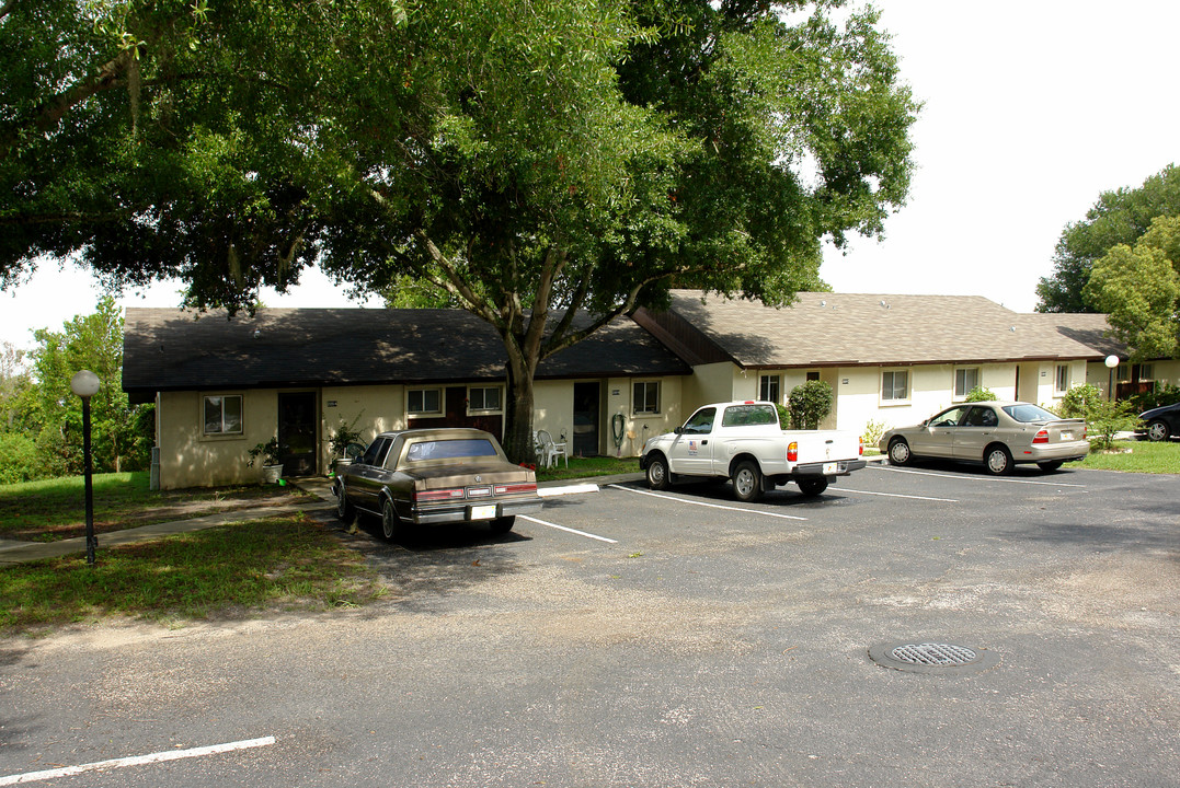 205 12th St in Clermont, FL - Building Photo