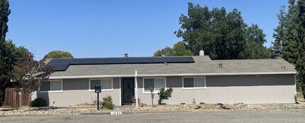 1650 Farm Bureau Rd in Concord, CA - Foto de edificio - Building Photo