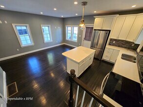 136 Quincy St in Boston, MA - Building Photo - Building Photo