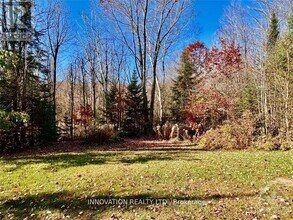 106 Shanmarie Ln in Ottawa, ON - Building Photo - Building Photo