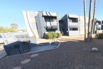 Santuario Apartments in Tucson, AZ - Building Photo - Building Photo