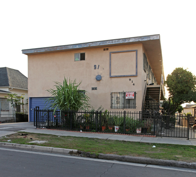 914 White Knoll Dr in Los Angeles, CA - Building Photo - Building Photo