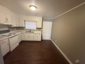 77 Dolphin Ln-Unit -1 in Ringgold, GA - Building Photo - Building Photo