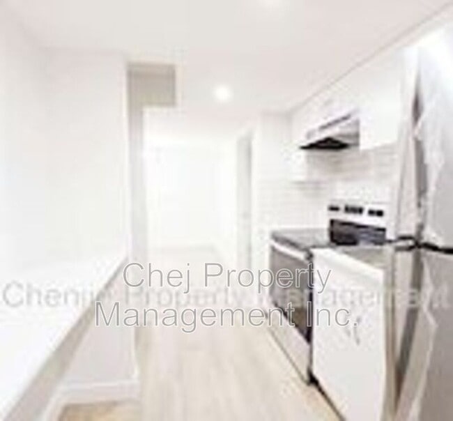5112 Kinney Pl SW in Edmonton, AB - Building Photo - Building Photo