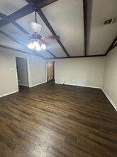 8301 Easy St in Sherwood, AR - Building Photo - Building Photo