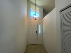 121 Maplecrest Cir in Jupiter, FL - Foto de edificio - Building Photo