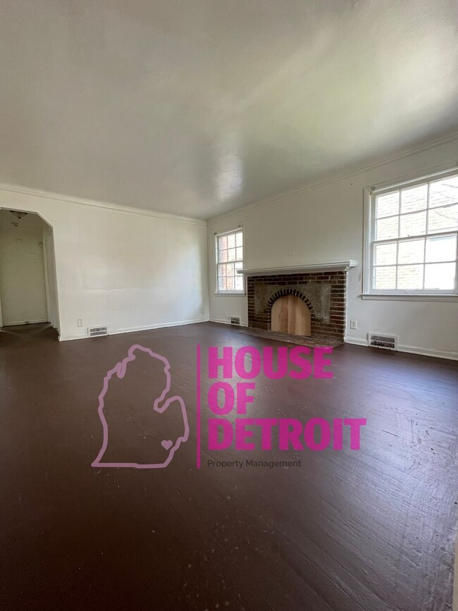 property at 16217 Robson St