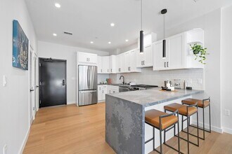693 Sutter St in San Francisco, CA - Building Photo - Building Photo