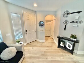 399 Center Green Dr in Las Vegas, NV - Building Photo - Building Photo