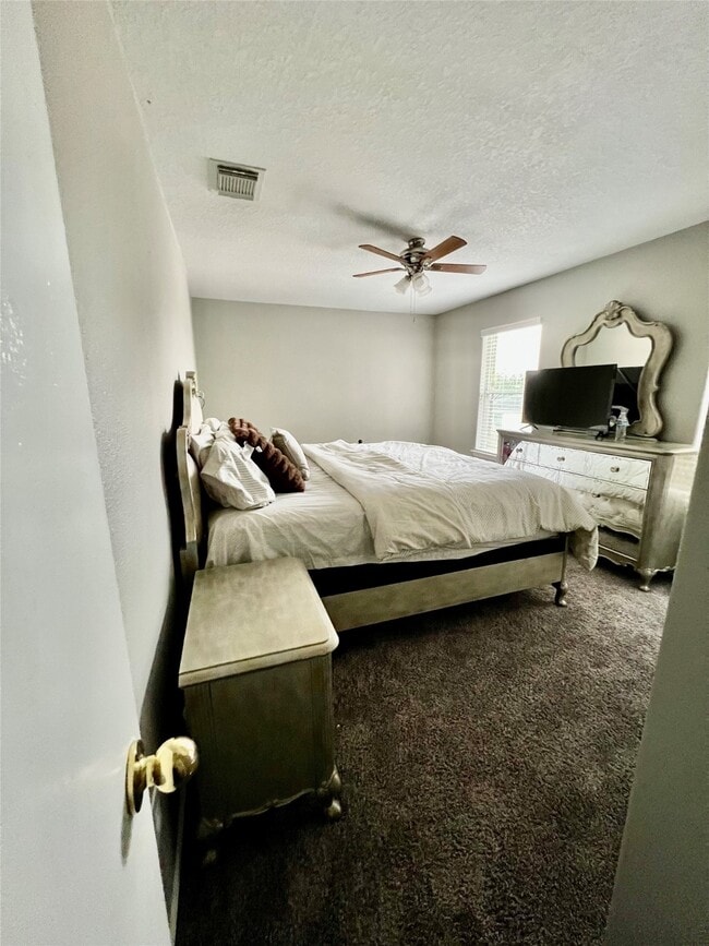 property at 9610 Serenata Ct