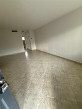 1328 Wiley St in Hollywood, FL - Building Photo - Building Photo