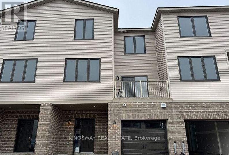 38 Evans St in Prince Edward, ON - Building Photo
