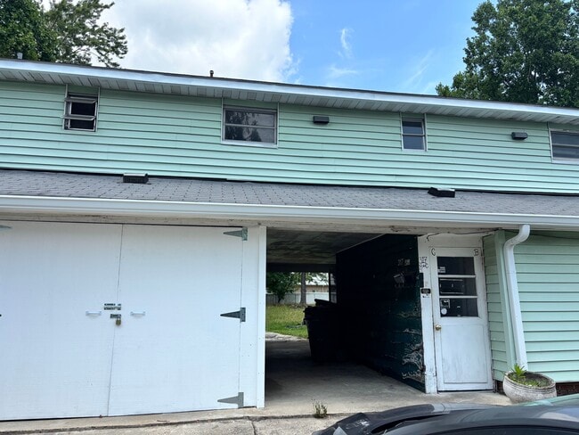 property at 317 W Allen St