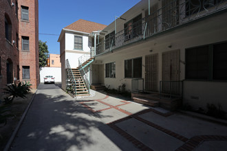 355-359 S Detroit St in Los Angeles, CA - Building Photo - Building Photo