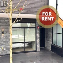 650 E 2nd St in North Vancouver, BC - Building Photo