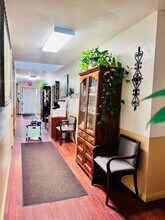595 N La Cadena Dr in Colton, CA - Building Photo - Building Photo