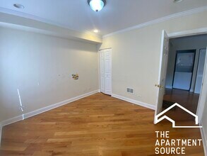 2242 W Morse Ave in Chicago, IL - Building Photo - Building Photo