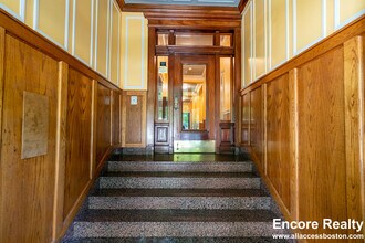 102 Queensberry St, Unit 1 in Boston, MA - Building Photo - Building Photo