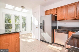 62 Drumcastle Ct in Germantown, MD - Building Photo - Building Photo