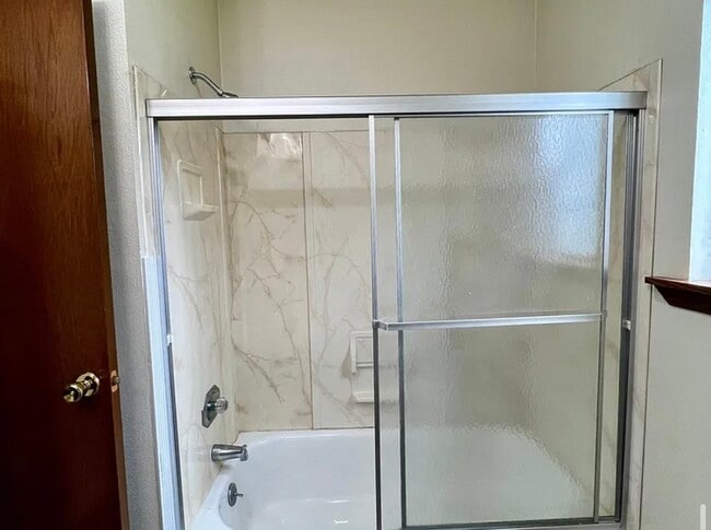 1322 Grape Ave in Modesto, CA - Building Photo - Building Photo