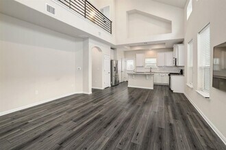 10709 Blacket Dr in Austin, TX - Building Photo - Building Photo