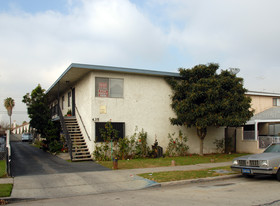 435 Bay View Ave Apartments