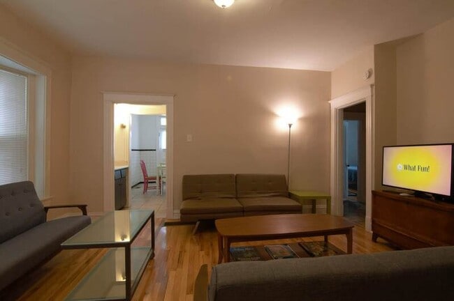 property at 6009 Kingsbury Ave