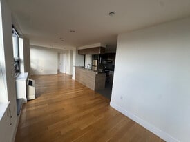 9639-96-66 66th Ave in Rego Park, NY - Building Photo