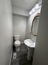 2139 London Line in Sarnia, ON - Foto de edificio - Building Photo