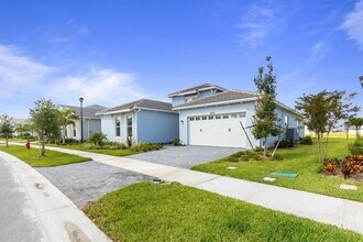 5579 Liberty Ln, Unit 101 in Westlake, FL - Building Photo - Building Photo