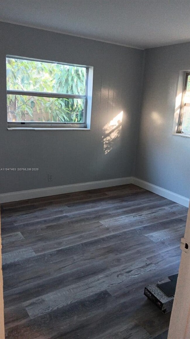 5640 NW 15th St in Lauderhill, FL - Building Photo - Building Photo