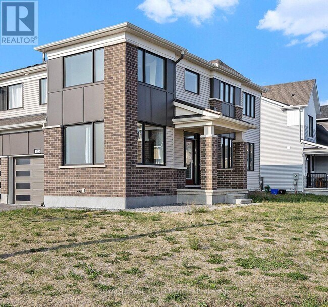 165 Yearling Cir in Ottawa, ON - Building Photo - Building Photo