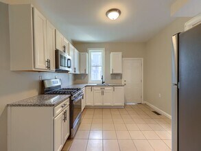 2032 Susquehanna St in Harrisburg, PA - Building Photo - Building Photo