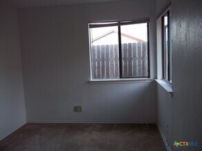 2001 Carousel Dr in Killeen, TX - Building Photo - Building Photo