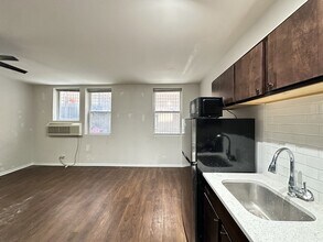 1627 N Humboldt Blvd, Unit D2 in Chicago, IL - Building Photo - Building Photo