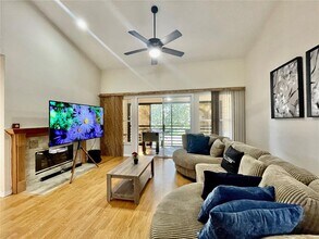 2960 Cottage Grove Ct in Orlando, FL - Building Photo - Building Photo