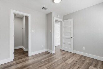 5106 Nuckols Crossing Rd in Austin, TX - Building Photo - Building Photo