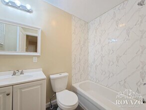 384 21st St in Irvington, NJ - Foto de edificio - Building Photo