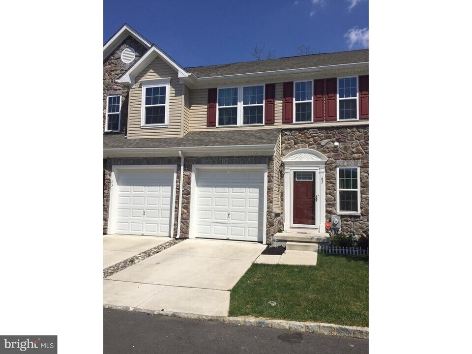 63 Franklin Cir in Somerdale, NJ - Building Photo