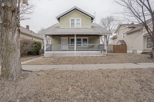 814 22nd Ave in Rockford, IL - Building Photo - Building Photo