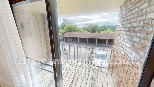 property at 441 N Broadway St