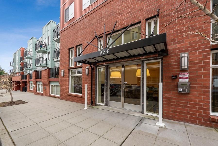 424 N 85th St in Seattle, WA - Building Photo
