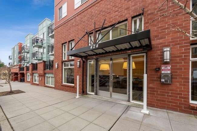 property at 424 N 85th St