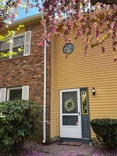 1400 Hartford Tpke in North Haven, CT - Building Photo - Building Photo