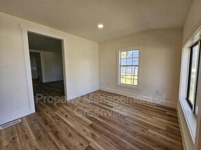 20 State Rd S-42-2453 in Inman, SC - Building Photo - Building Photo