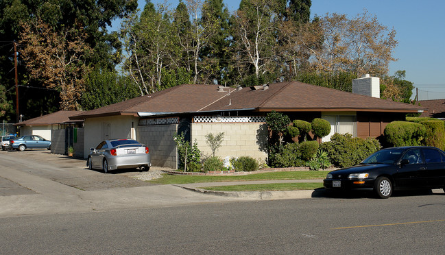 9811 Central Ave in Garden Grove, CA - Building Photo - Building Photo